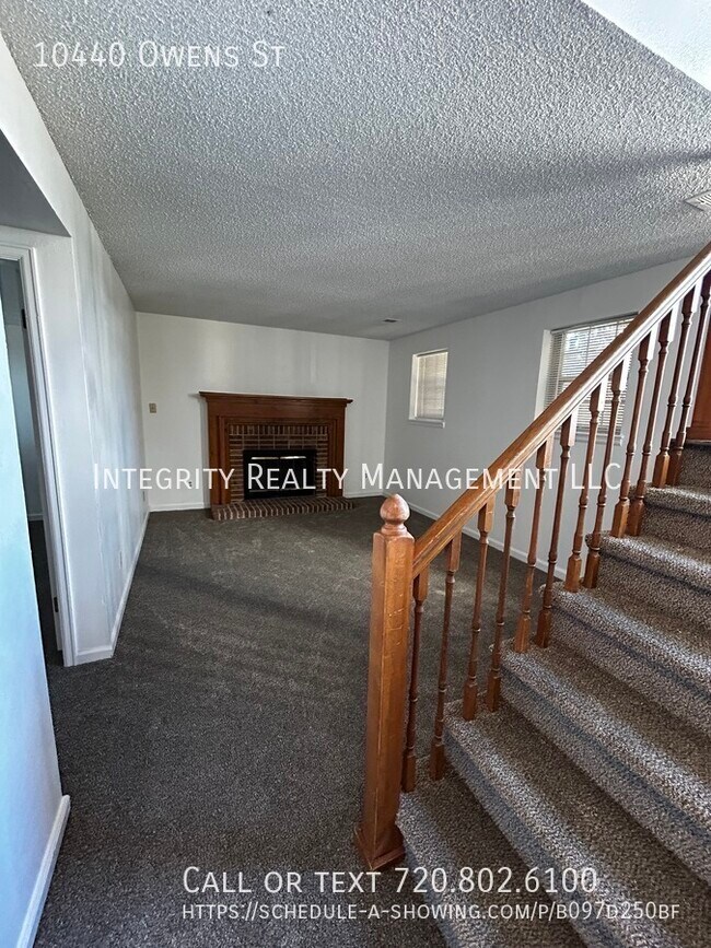 Building Photo - 10440 Owens St