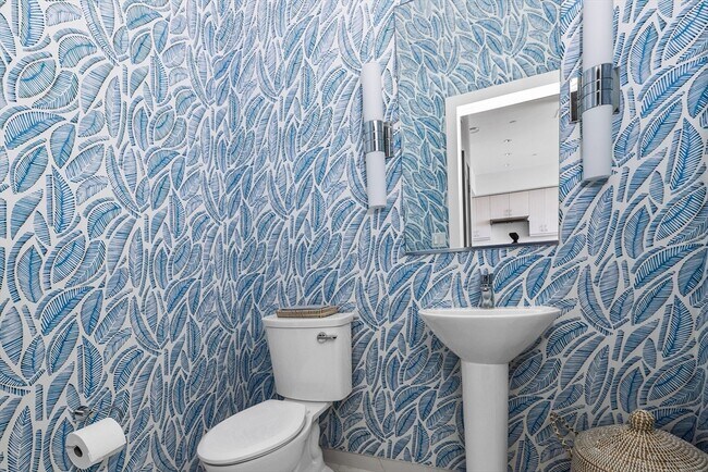 Building Photo - 10 Shipyard Dr