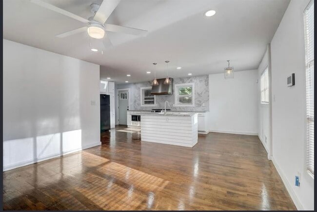 Building Photo - 271 Childs Dr NW