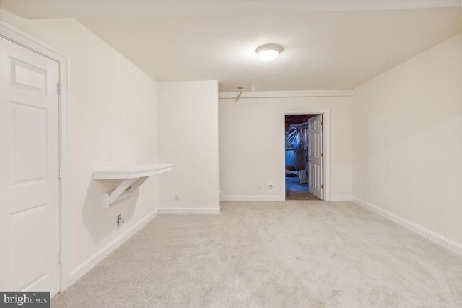 Building Photo - 2527 Hunter Mill Rd