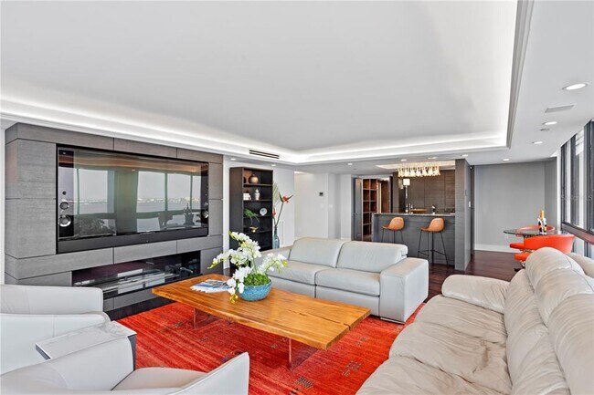 Building Photo - 3301 Bayshore Blvd
