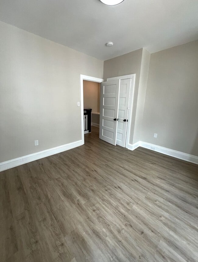 Building Photo - A Rare 5 Bedroom Renovated House Available...
