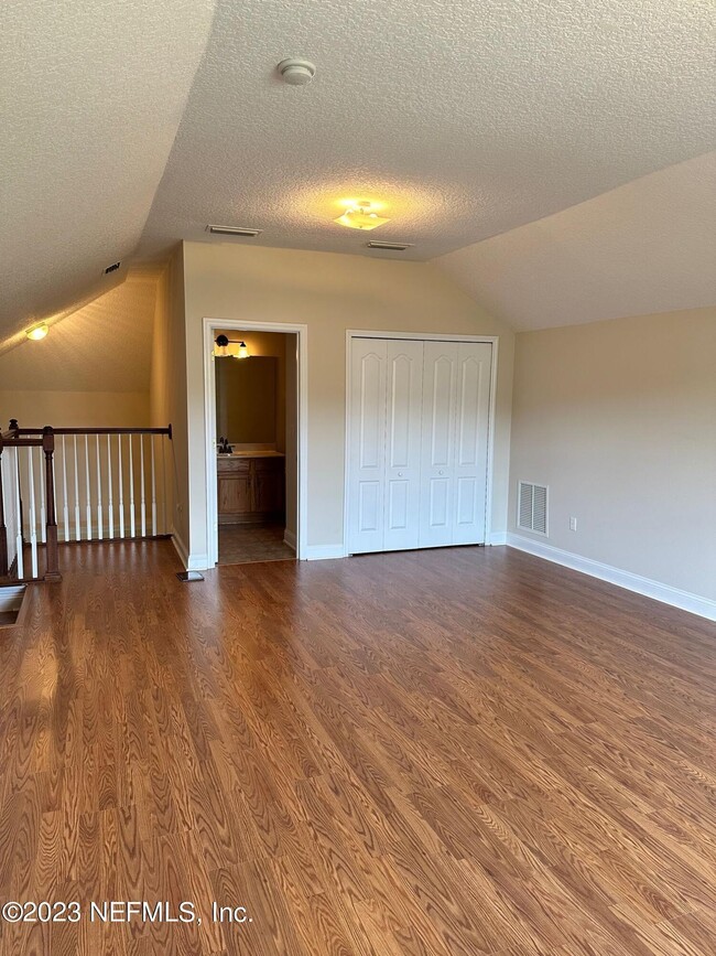 Building Photo - 1439 Barrington Cir