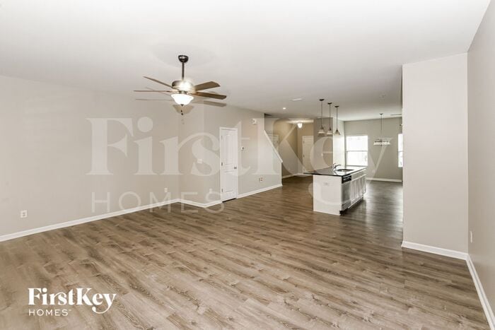 Building Photo - 4194 Broadstairs Dr SW