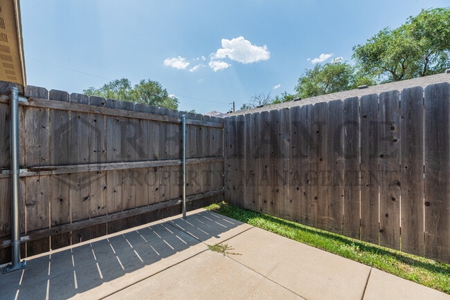 Building Photo - 4206 Newell St