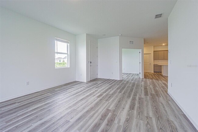 Building Photo - 31423 Paper Birch St