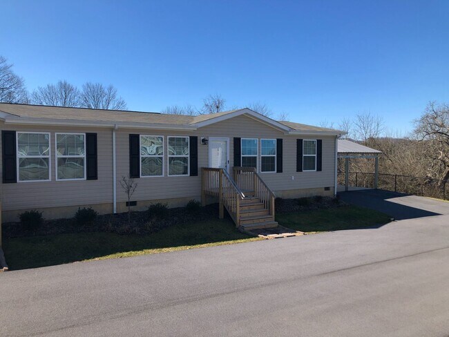 Building Photo - 3 Bedroom/2 Bath Duplex - Gray TN