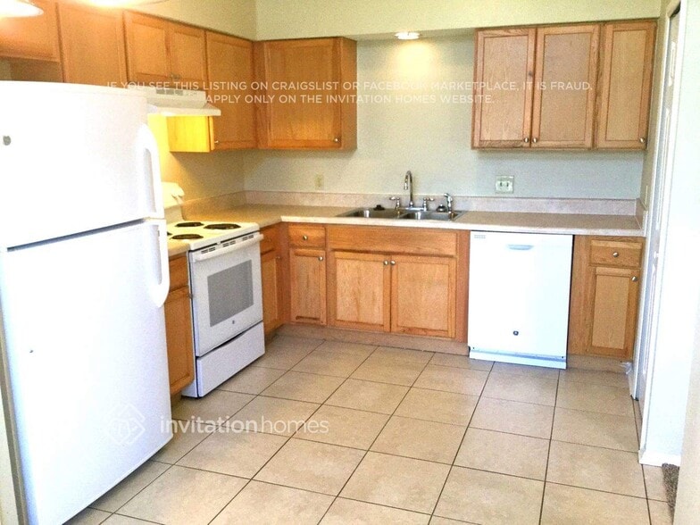 Building Photo - 8005 Weather Vane Dr