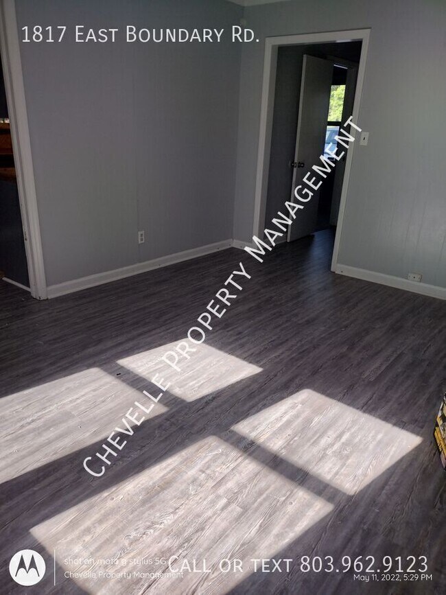 Building Photo - 1817 E Boundary Rd