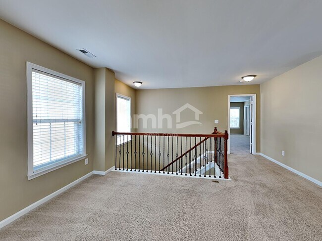 Building Photo - 2845 Roundleaf Ct
