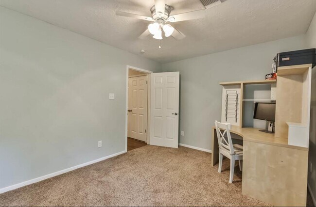 Building Photo - 1123 Juniper Canyon Ln
