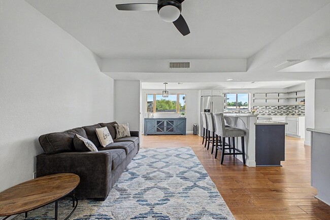 Building Photo - 6315 E Delcoa Ave