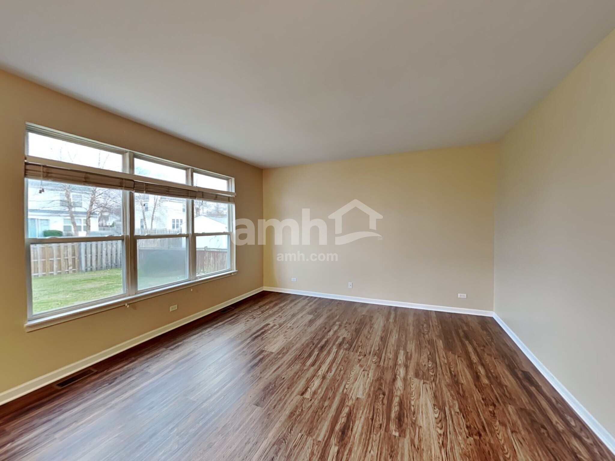 Building Photo - 10620 Rushmore Ln