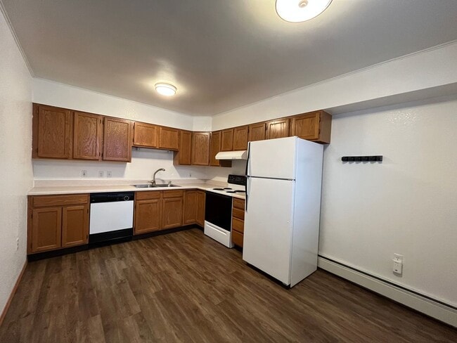 Building Photo - 2 bedroom condo for rent