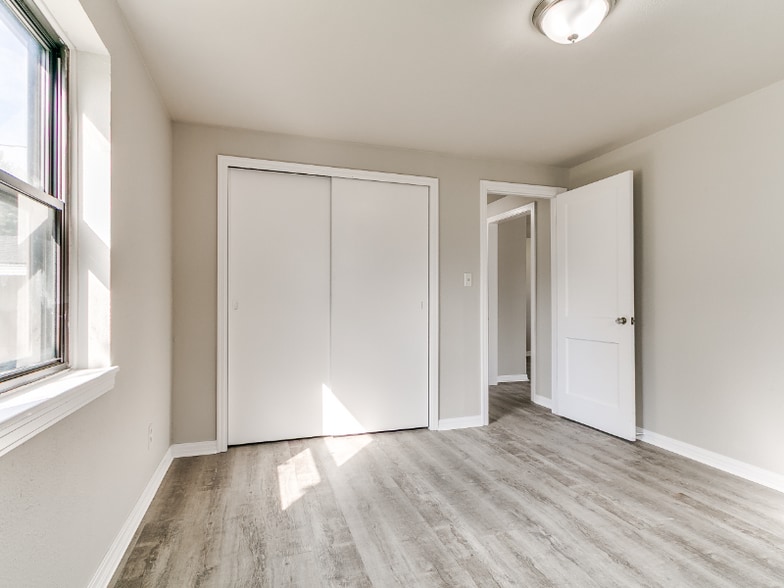 Building Photo - 3612 Firethorn Dr