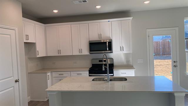 Building Photo - 1208 Aruba Ave