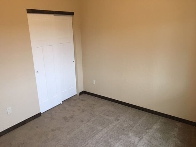 Building Photo - SINGLE FAMILY HOME ON GUY RD (APP#118)