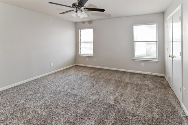Building Photo - 15114 Blue Creek Ranch Dr