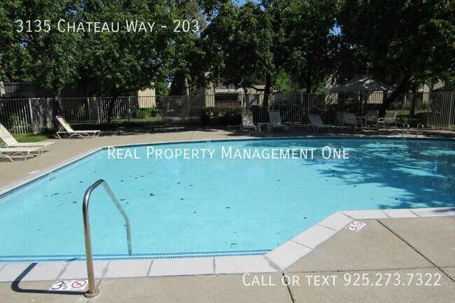 Building Photo - 3135 Chateau Way