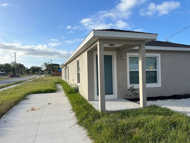 Primary Photo - 2 Bedroom 2 Bathroom in Winter Haven