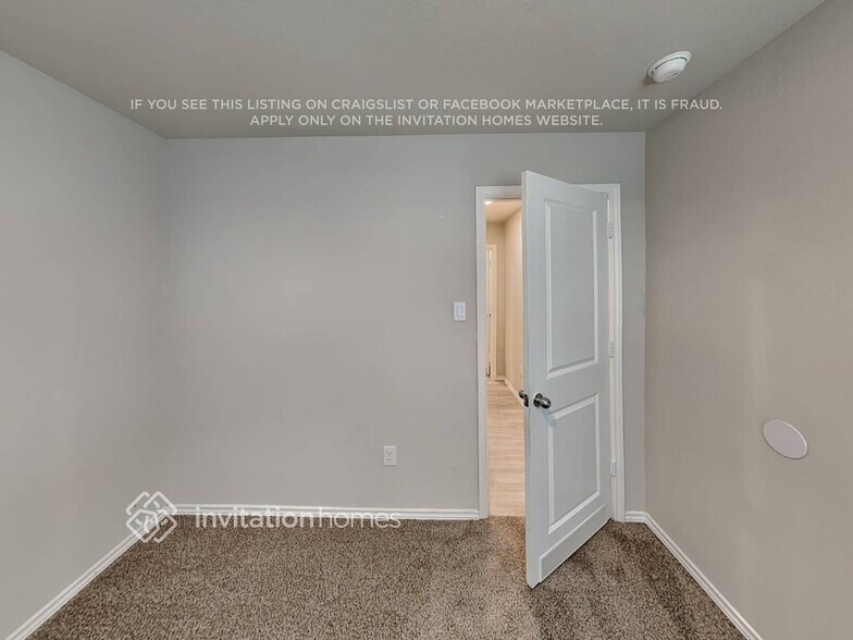 Building Photo - 13722 Bucket Way