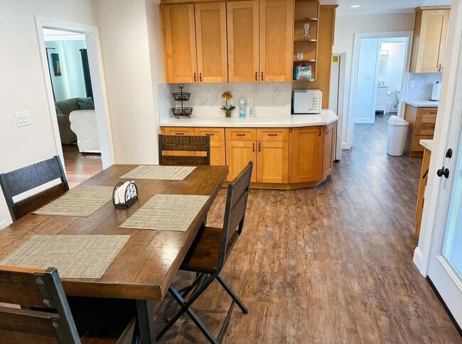 Building Photo - Charming 3-Bedroom Home with Inviting Outdoor Space