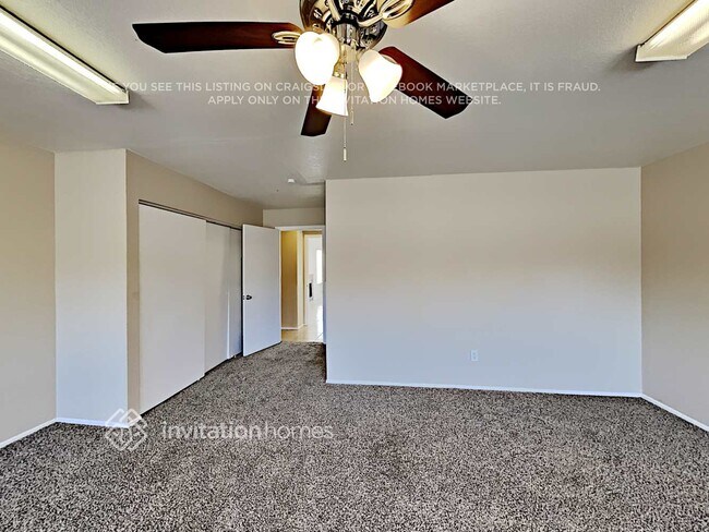 Building Photo - 8414 W Windrose Dr