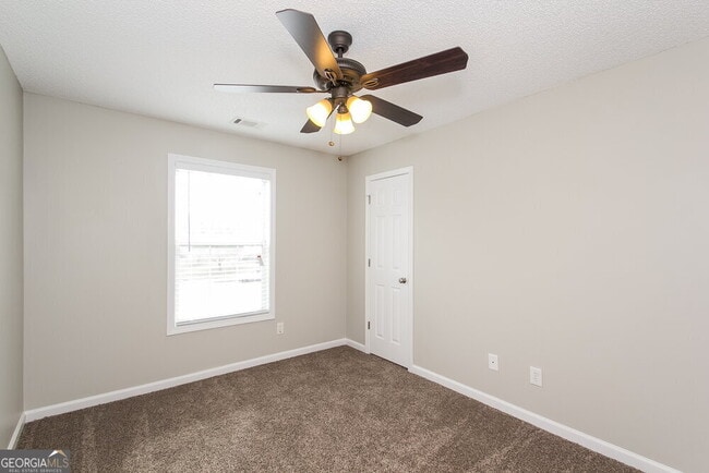 Building Photo - 717 White Dove Dr
