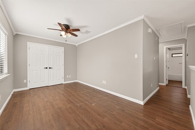 Building Photo - 1720 Old Creek Dr