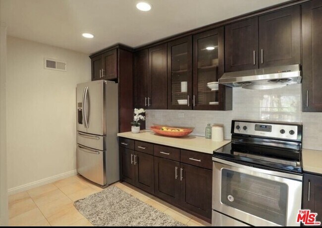 Building Photo - 4937 Maytime Ln