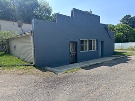 Building Photo - 5455 Mason Springs Rd