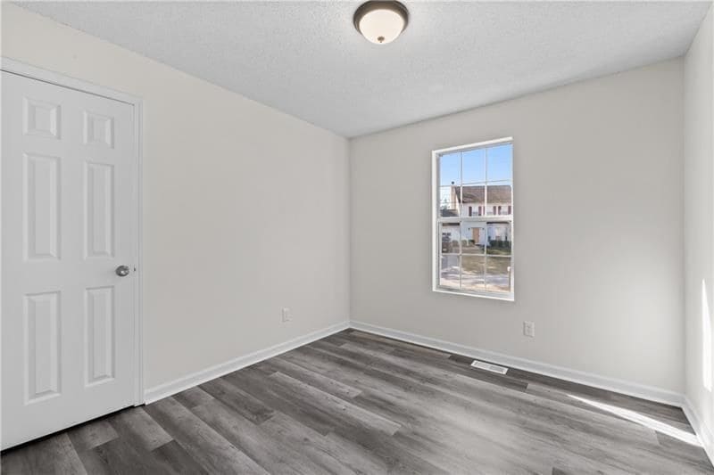 Building Photo - 5068 Furlong Way