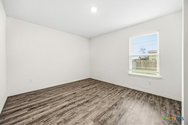 Building Photo - 1153 Magnolia St