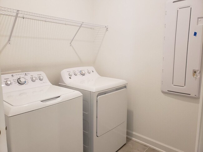 Building Photo - Bridgewalk Home with Solar Panels