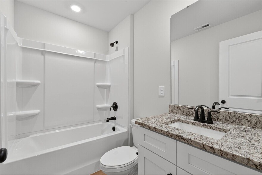 Building Photo - 1986 W Davidson Ave