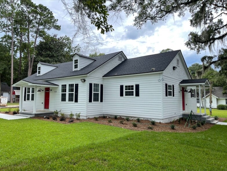 1112 A and B North Toombs Street - 1112 N Toombs St