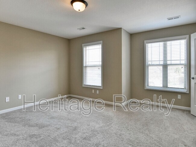 Building Photo - 2647 Brooke Willow Blvd