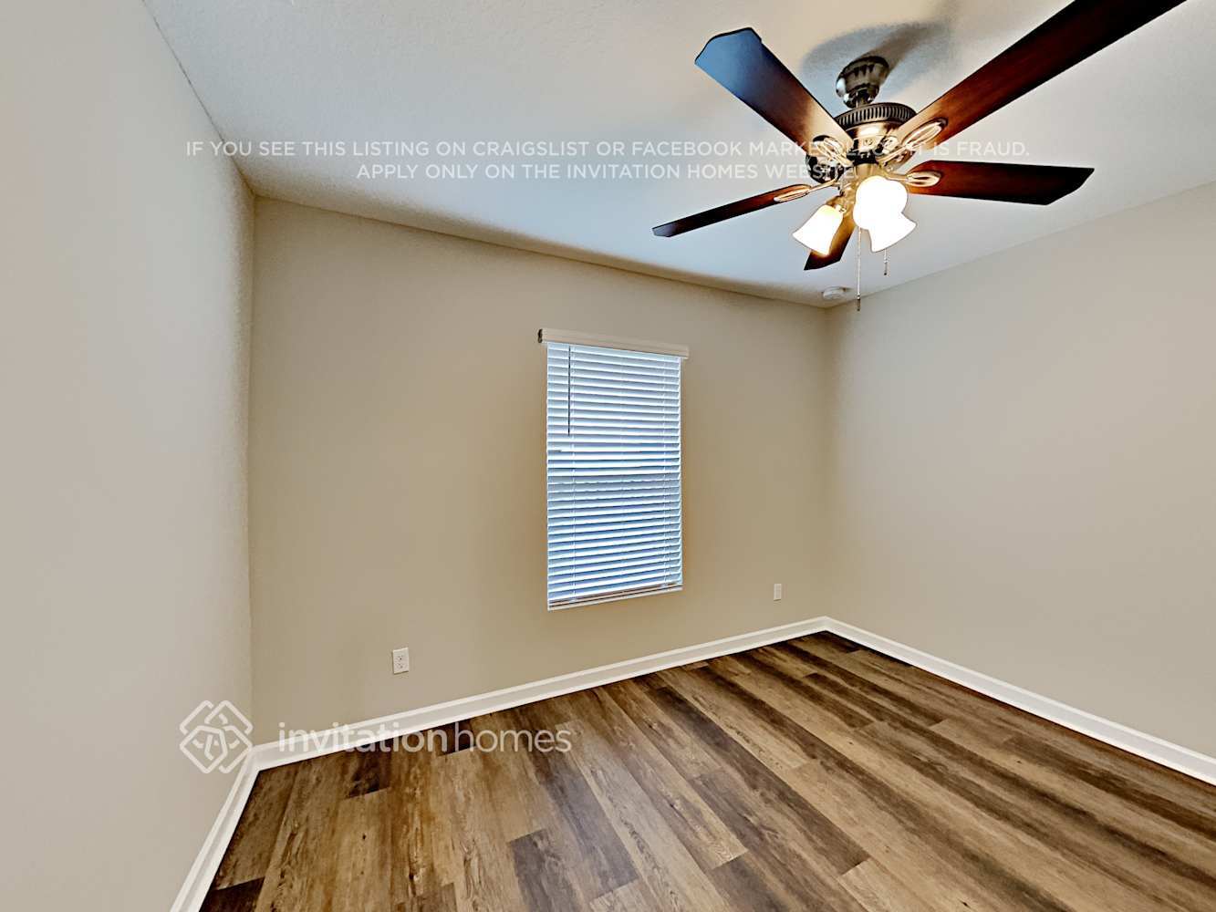 Building Photo - 347 NW Bayshore Blvd