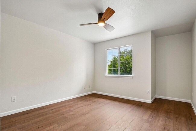 Building Photo - 231 Altamont St