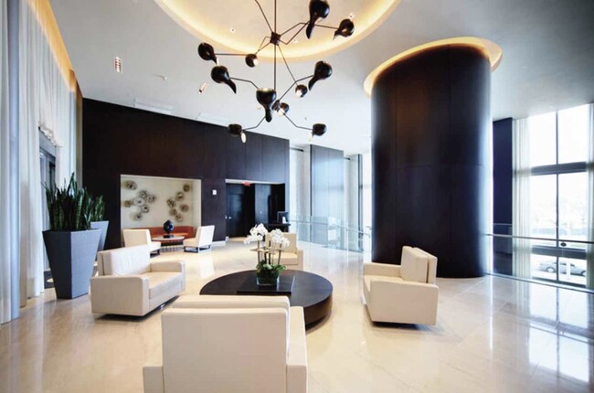 Building Photo - 900 Biscayne Blvd