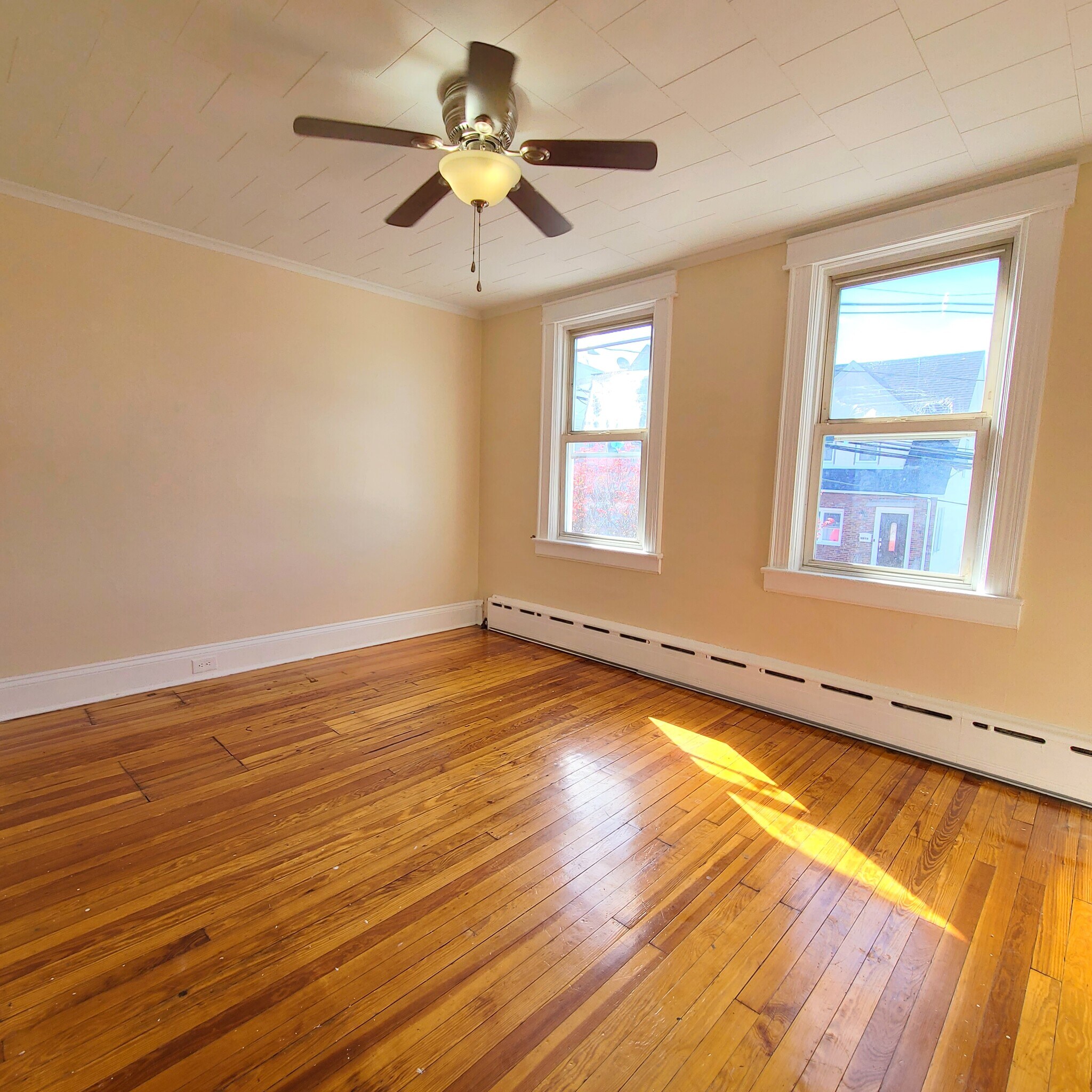 Building Photo - 1310 72nd St