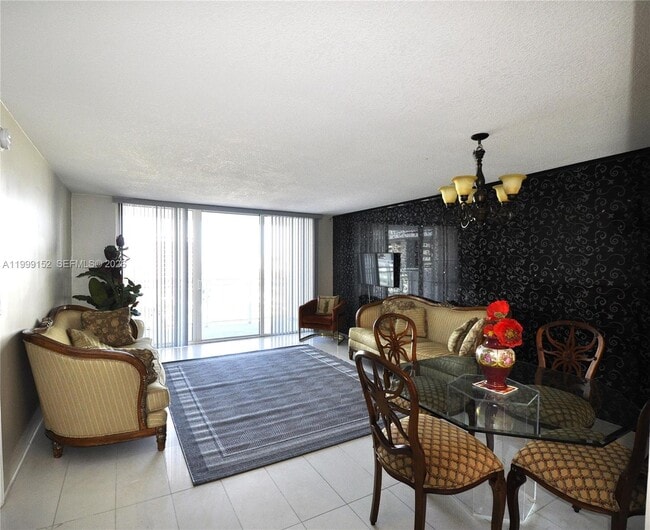Building Photo - 2030 S Ocean Dr