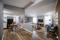 Building Photo - Lincoln Square Apartments