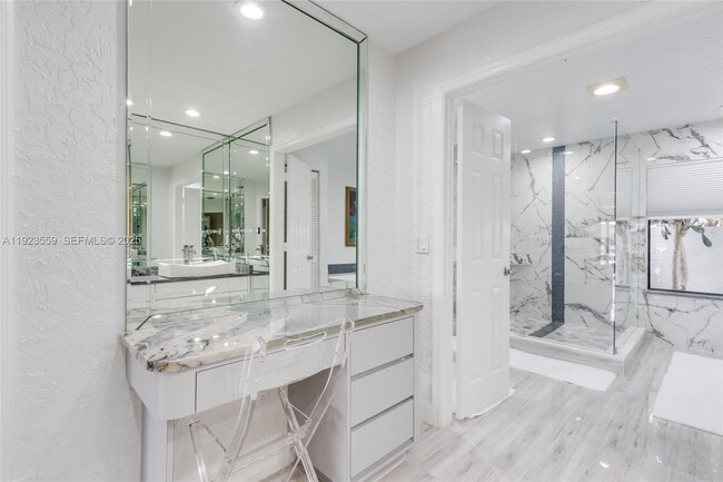 Building Photo - 11115 Boca Woods Ln