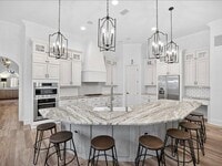 Building Photo - 3161 Club Dr