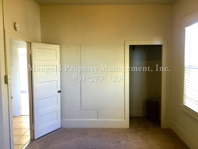 Building Photo - 2 Bed 1 Bath  New Monterey Home with Sceni...