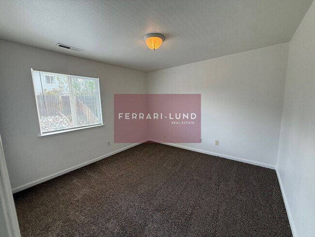 Building Photo - ??Located in Stead, with easy access to local amenities & parks - Kay DeAlba Property!!??