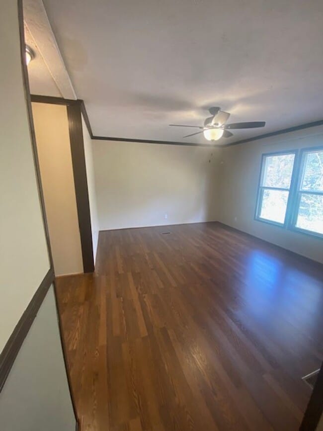 Building Photo - Three Bedroom Two Bath in Lee County, Phenix City, AL
