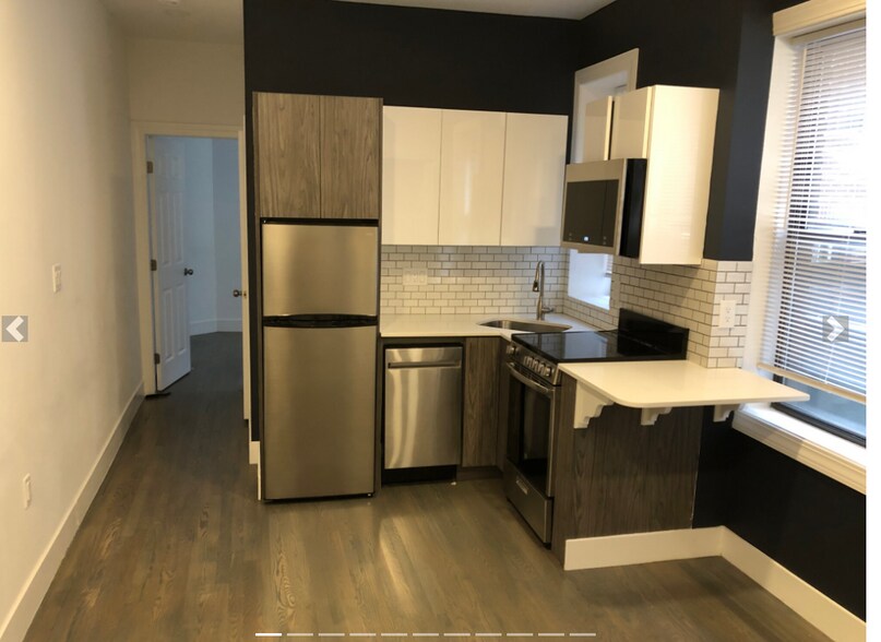 Primary Photo - 22 Phillips St