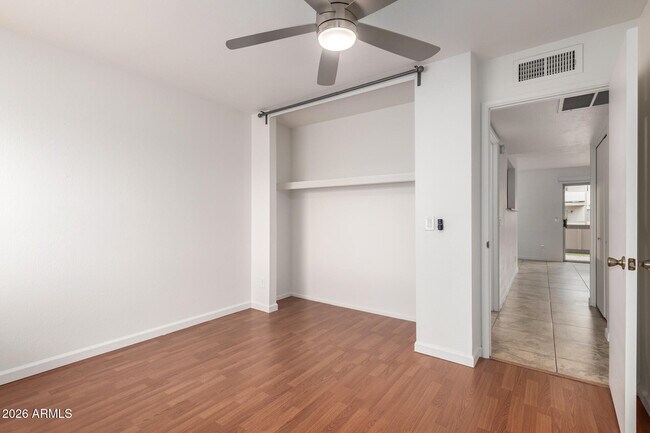Building Photo - 616 S Hardy Dr